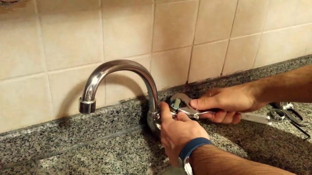 Banyo bataryası ve musluk tamiri